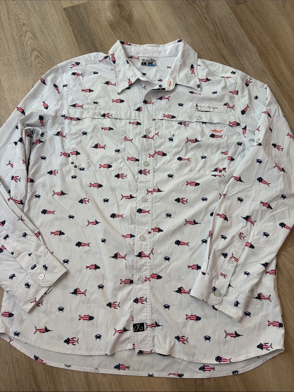 Salt Life SLX Performance Fishing Shirt American Flag Fish Size Large outdoor